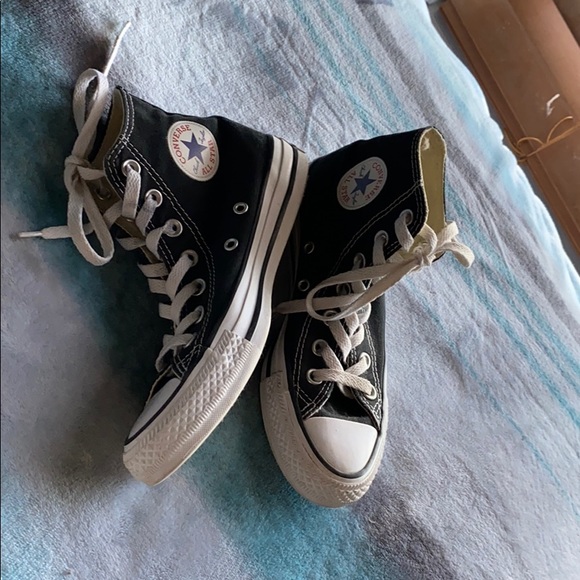 black converse size 5.5